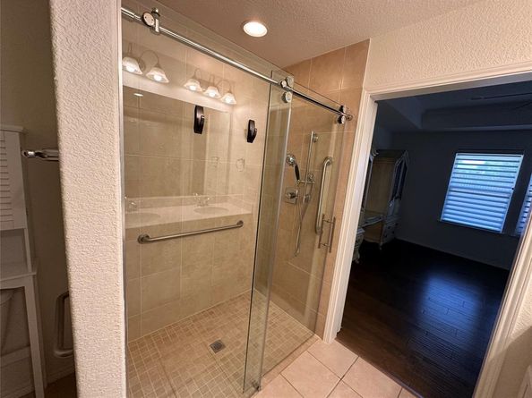 8040  Cool River Drive , Frisco Texas 75036