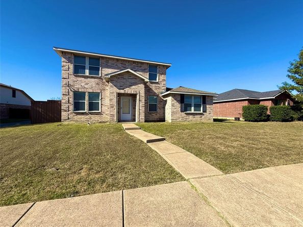1390  Lochspring Drive , Rockwall Texas 75032