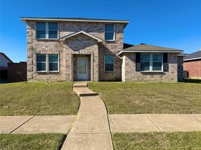 1390  Lochspring Drive , Rockwall Texas 75032