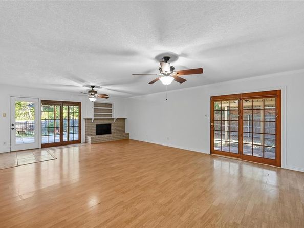 2106  Butterfield Trail , Grand Prairie Texas 75052