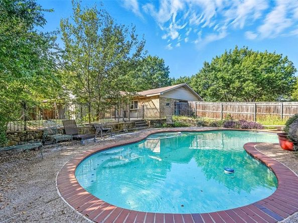 2106  Butterfield Trail , Grand Prairie Texas 75052