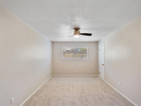 4819  Hope Street , River Oaks Texas 76114