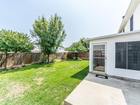 8709  Stonebriar Lane , Fort Worth Texas 76123