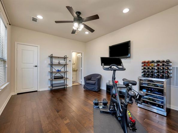 1212  Blue Lake Boulevard , Arlington Texas 76005