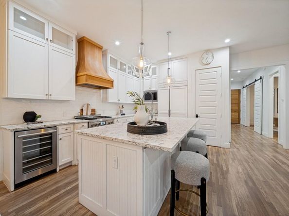 566  Hambrick Road , Dallas Texas 75218