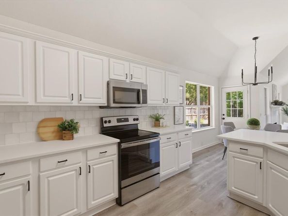 1269  Winston Drive , Lewisville Texas 75077