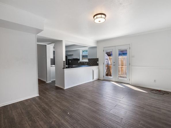 1821 E Grauwyler Road  187, Irving Texas 75061