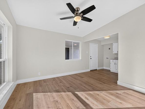 1037 W Grubb Drive , Mesquite Texas 75149