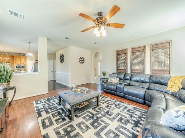 1511  Brighton Drive , Mansfield Texas 76063