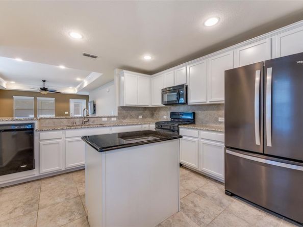 2325  Beachfront Drive , Frisco Texas 75036