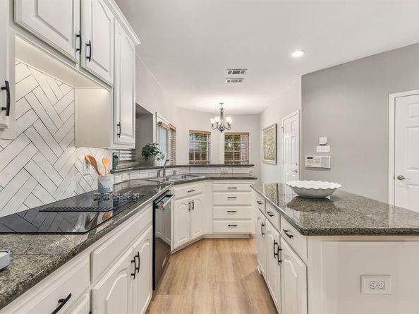 8707  Stonecrest Drive , Irving Texas 75063