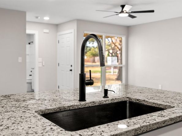 3647  Clubview Drive , Garland Texas 75044