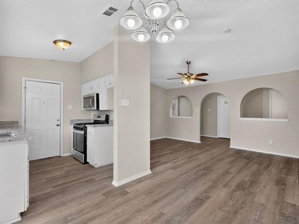 9839  Glengreen Drive , Dallas Texas 75217