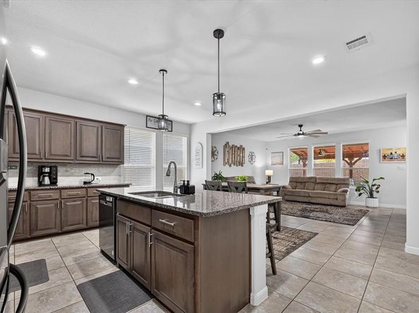 5817  Stream Drive , Fort Worth Texas 76137