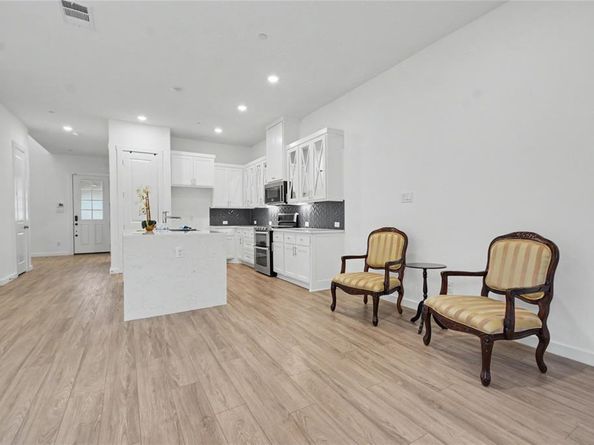 4533  English Maple Drive , Arlington Texas 76005