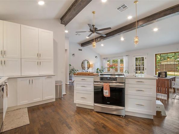 1200  Barker Street , Arlington Texas 76012