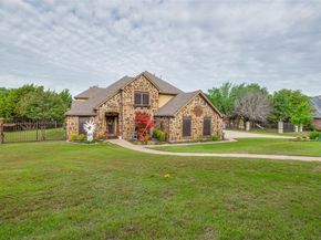 911  Bentle Branch Lane , Cedar Hill Texas 75104