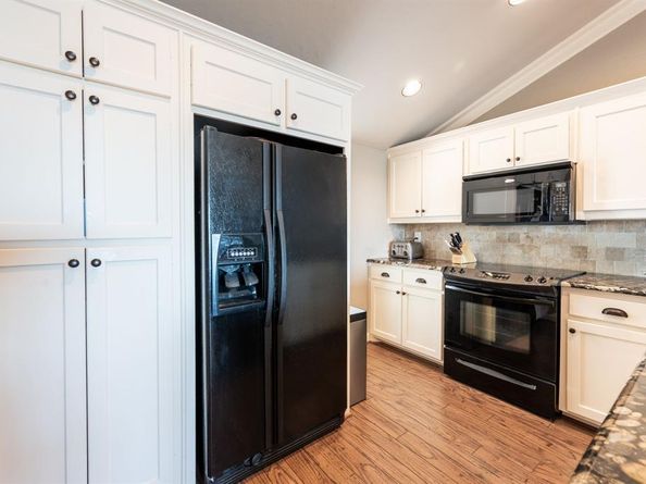 300  Rush Creek Drive  B2, Heath Texas 75032
