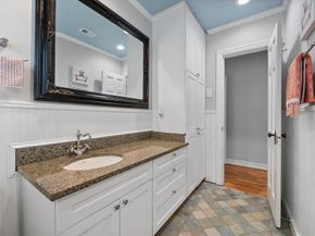 2624  Willing Avenue , Fort Worth Texas 76110