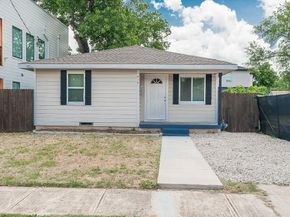 1810  Shaw Street , Dallas Texas 75212