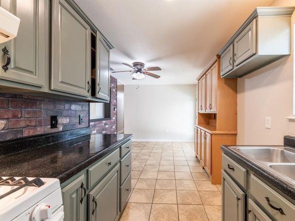 1213  Trellis Drive , Garland Texas 75040