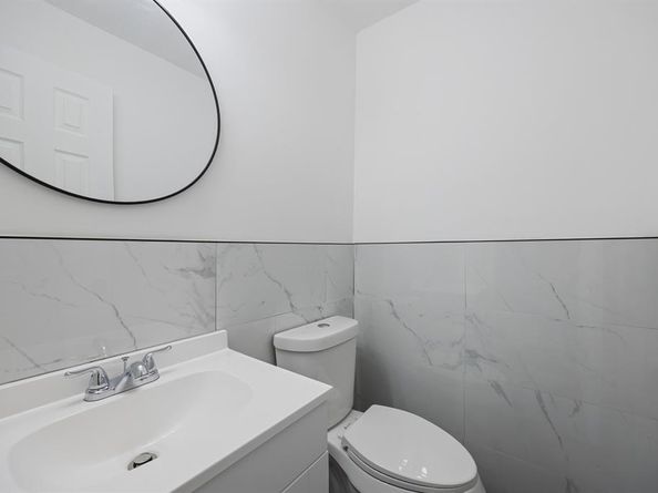 3827  Vineyard Drive , Dallas Texas 75212