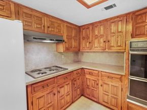 1811  Reynoldston Lane , Dallas Texas 75232