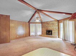 1811  Reynoldston Lane , Dallas Texas 75232