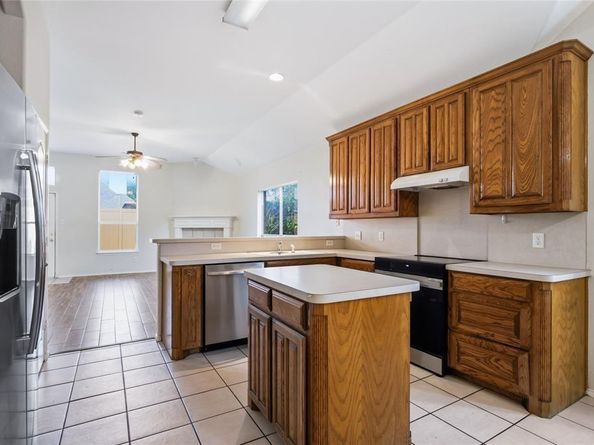 8377  Edgepoint Trail , Fort Worth Texas 76053