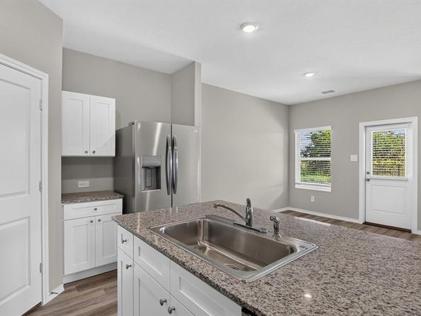 10217  CHERRYTREE Lane , Fort Worth Texas 76140