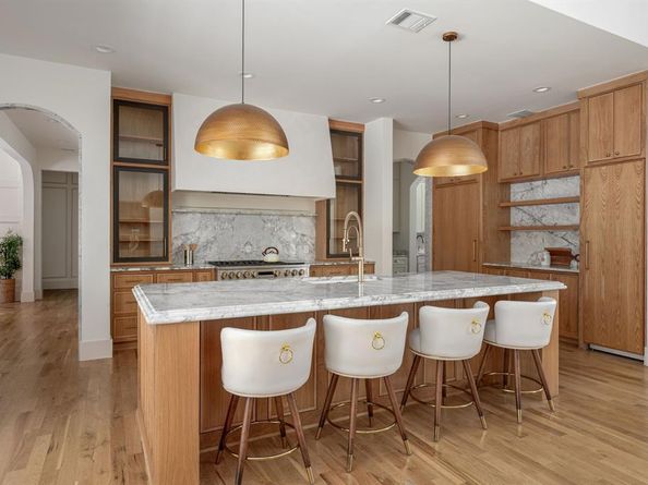 6452  Walnut Hill Lane , Dallas Texas 75230