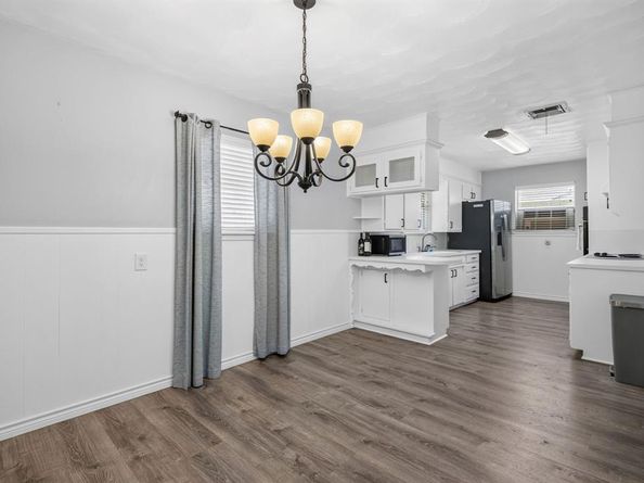 2113  David Drive , Fort Worth Texas 76111