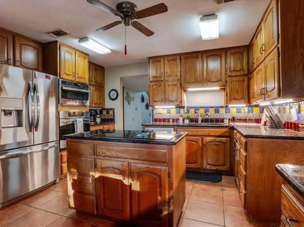 1459  Warrington Court , Fort Worth Texas 76112