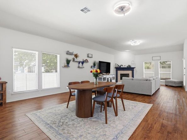 1408  Mountain Laurel Drive , Savannah Texas 76227