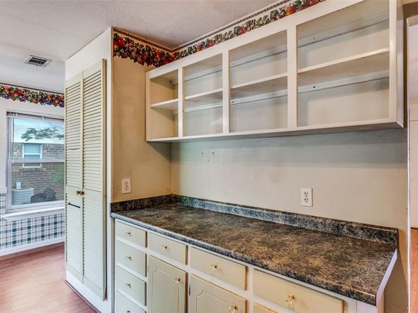 209  Teeter Drive , Crowley Texas 76036