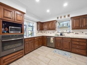 3502  Winnetka Street , Garland Texas 75043