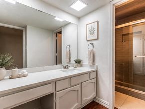 7031  Holly Hill Drive  10, Dallas Texas 75231