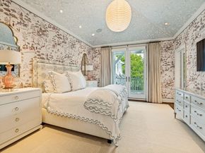 4672 S Versailles Avenue , Highland Park Texas 75209
