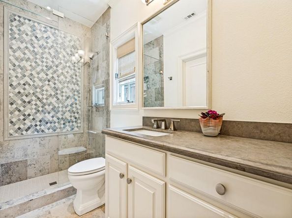 4672 S Versailles Avenue , Highland Park Texas 75209