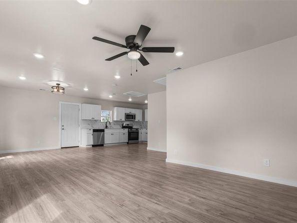 4318  Jamaica Street , Dallas Texas 75210