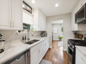 2804  Sharpview Lane , Dallas Texas 75228