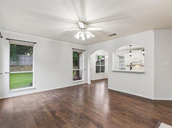 2128  Clubside Drive , Corinth Texas 76210