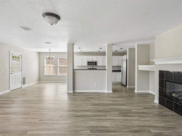 3924  Estrella Court , Fort Worth Texas 76106