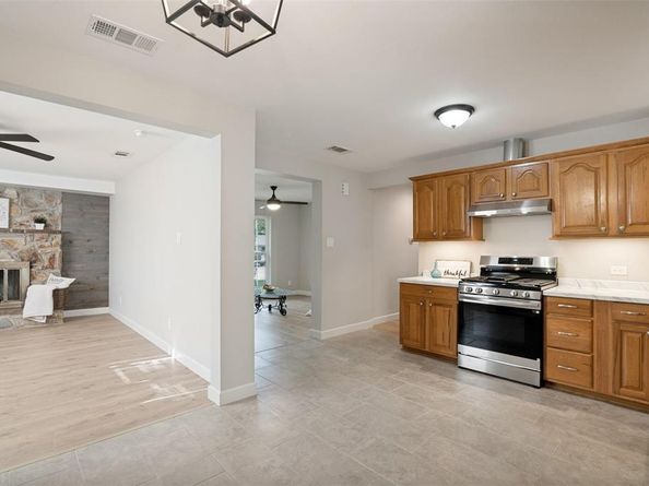 110 W Marguerita Drive , Garland Texas 75040
