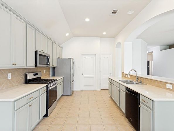 1316  Mountain Air Trail , Fort Worth Texas 76131