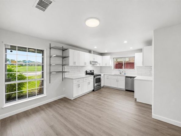 1813  Morningstar Trail , Richardson Texas 75081