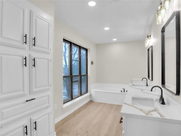 600  Flintridge Court , Irving Texas 75038