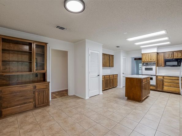 4533  Cinnamon Hill Drive , Fort Worth Texas 76133