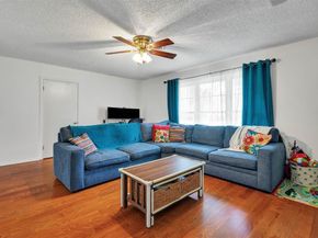 2949  Maydelle Lane , Farmers Branch Texas 75234