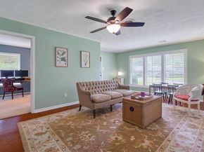 2949  Maydelle Lane , Farmers Branch Texas 75234